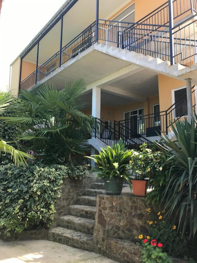 Feride Hotel Махинари Екстериор снимка