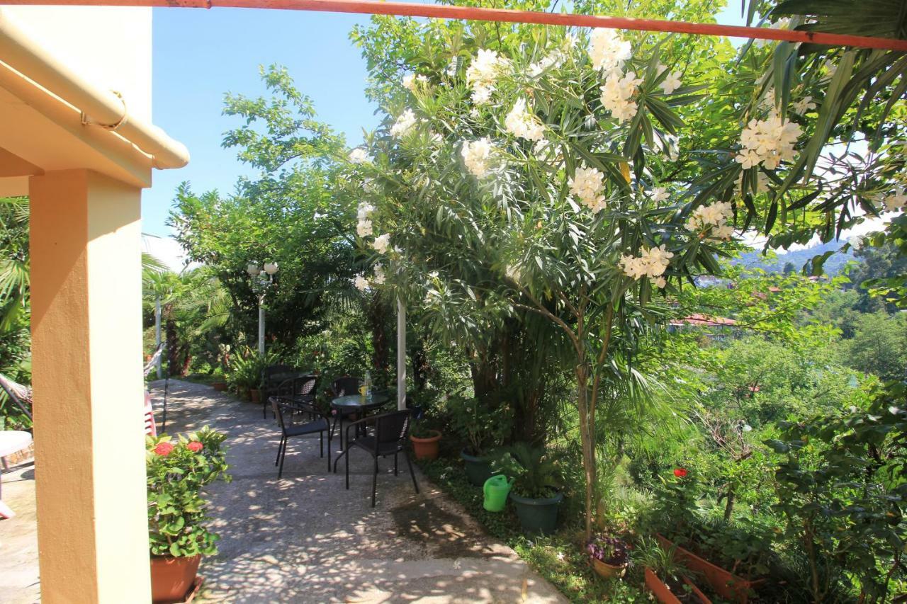 Feride Hotel Махинари Екстериор снимка